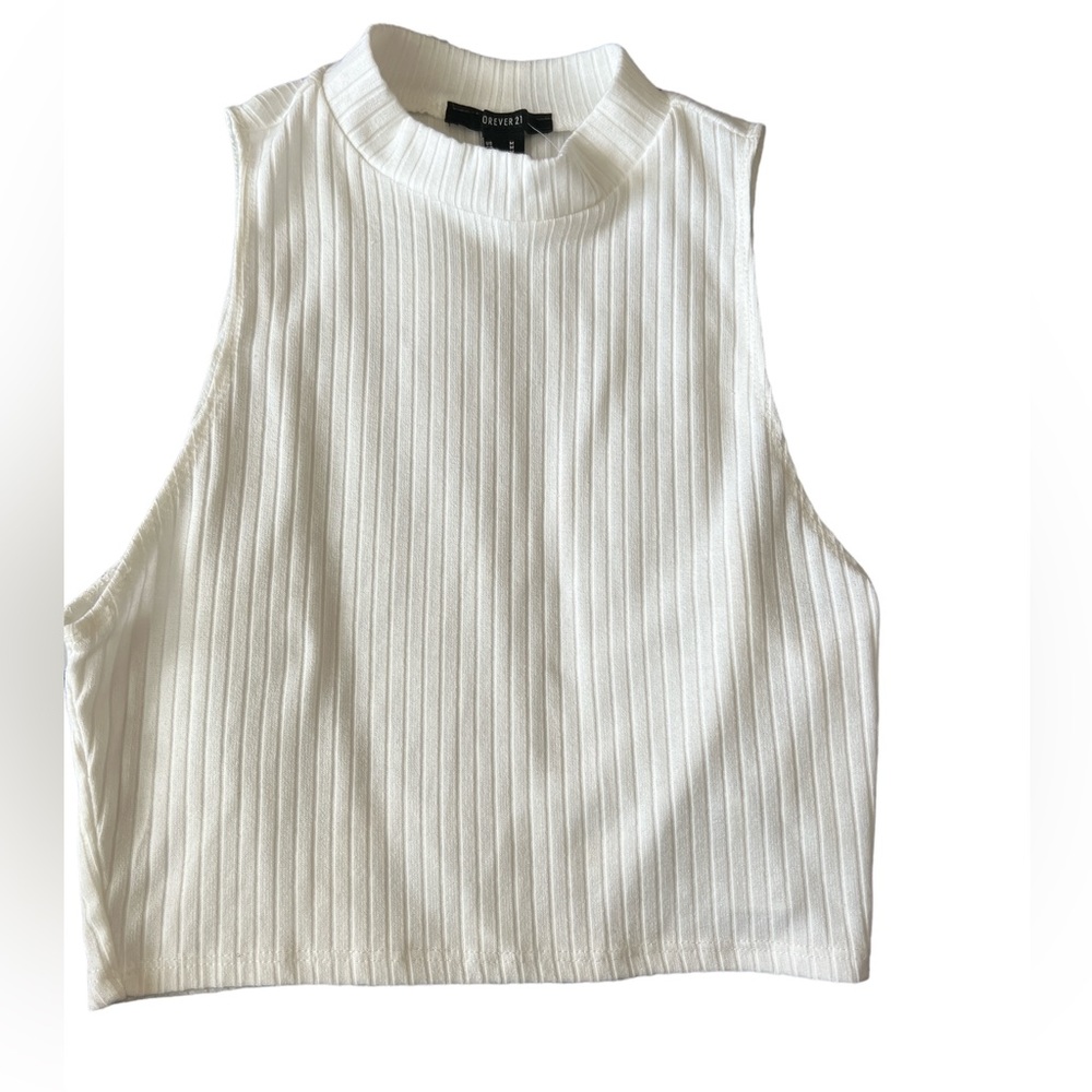 Forever 21 ribbed cropped sleeveless turtleneck - Picture 1 of 2
